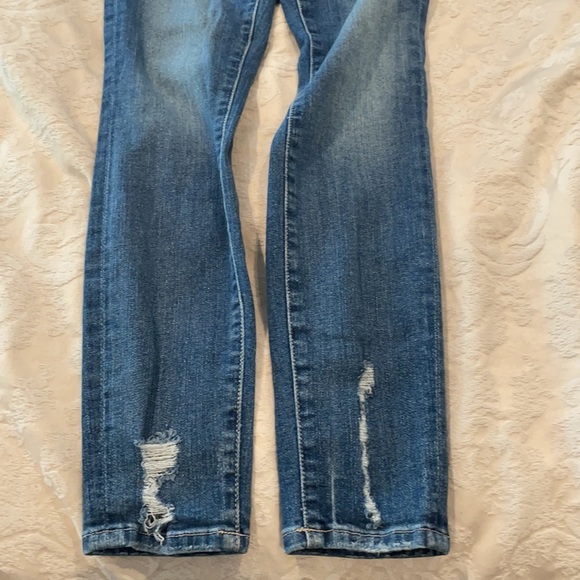 Good American Jeans - Picture 2 of 8